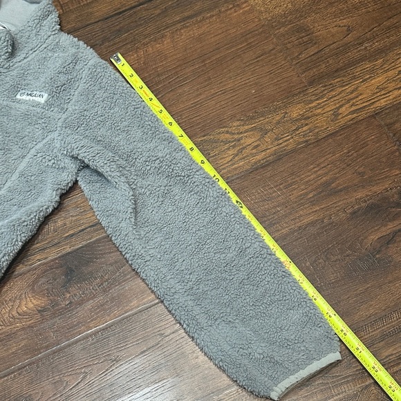 Magellan Outdoors Junior Girls Soft Fuzzy Gray Jacket - Picture 9 of 11